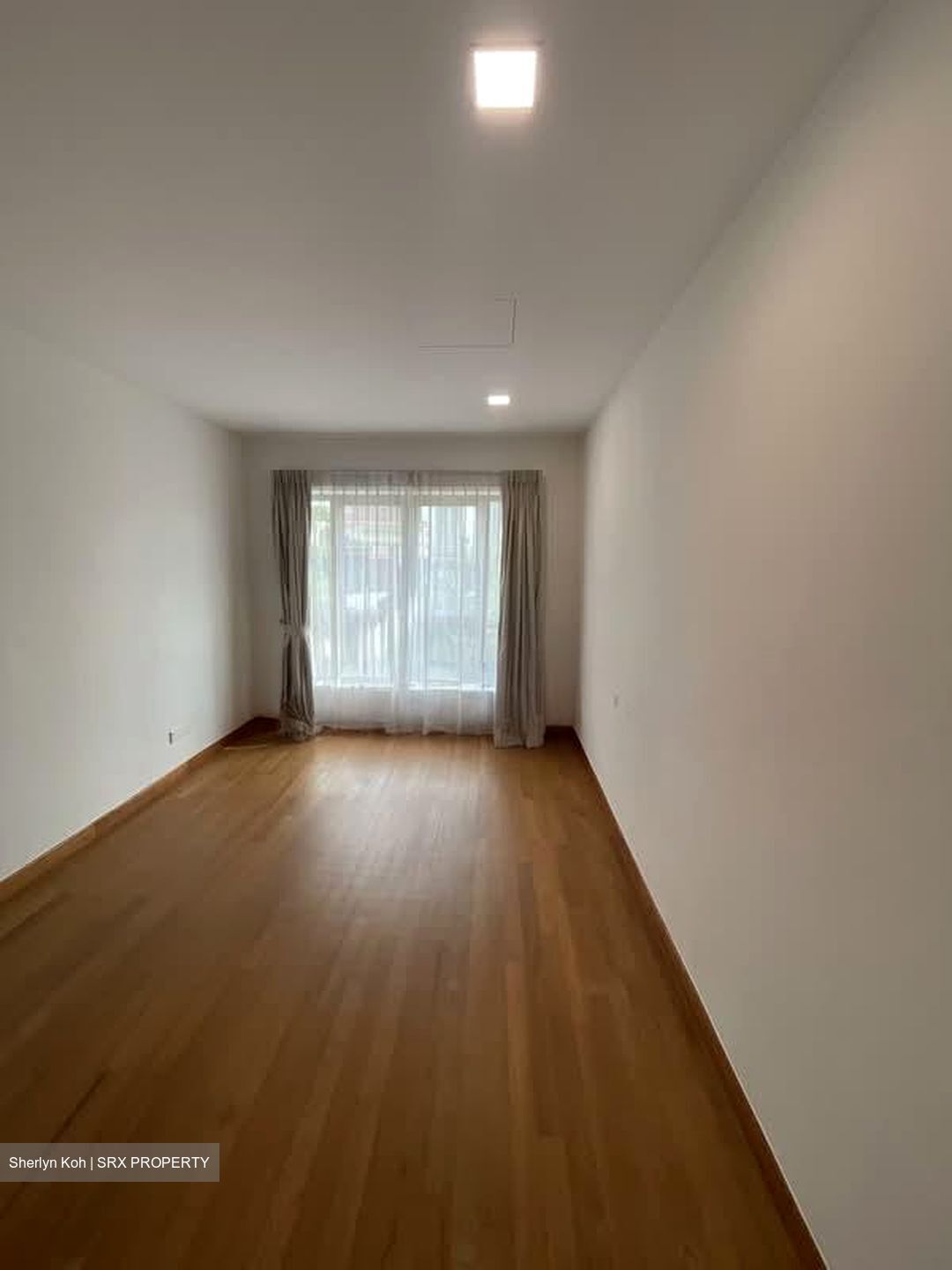 Barker Road (D11), Condominium #577014381